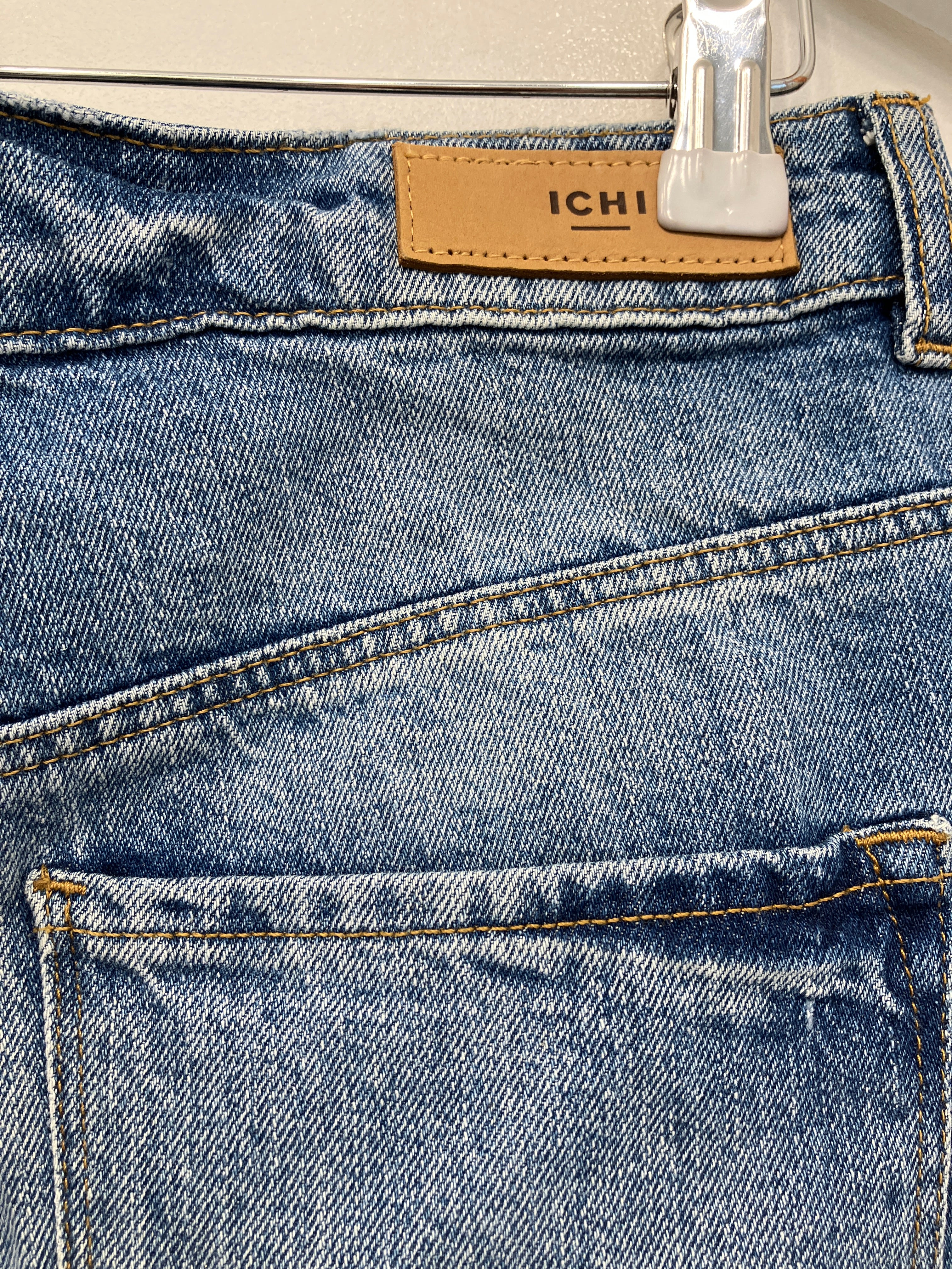 Ichi Shorts